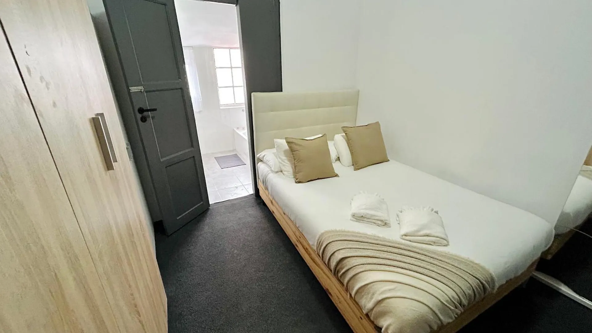 Low Cost Alameda Rooms Lisboa 0*,