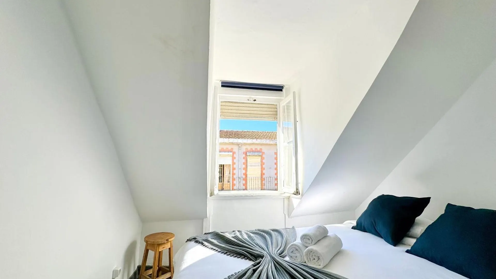 Low Cost Alameda Rooms Lisboa