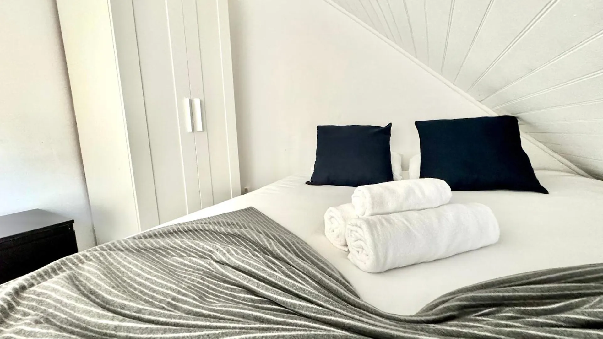 Low Cost Alameda Rooms Lisboa 0*,  葡萄牙