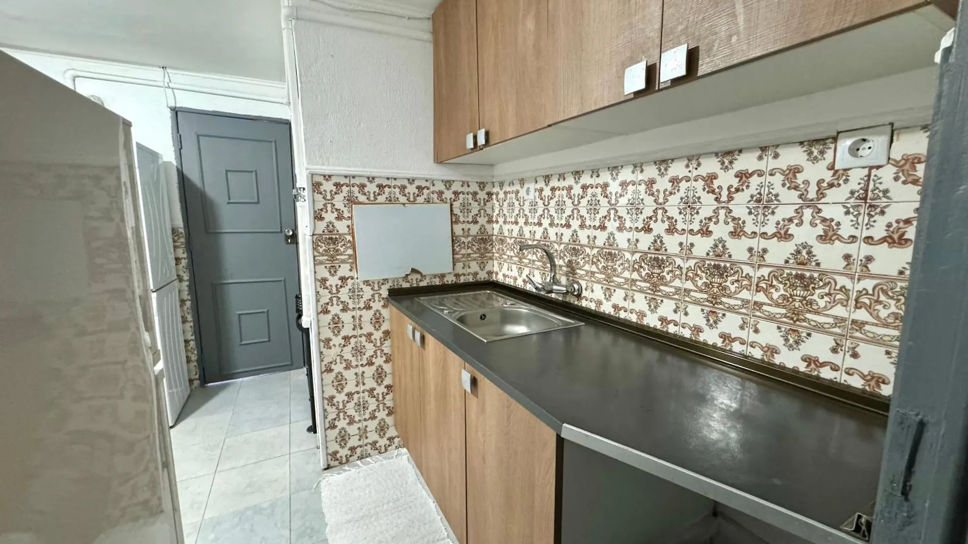 Low Cost Alameda Rooms Lisboa 0*,  葡萄牙