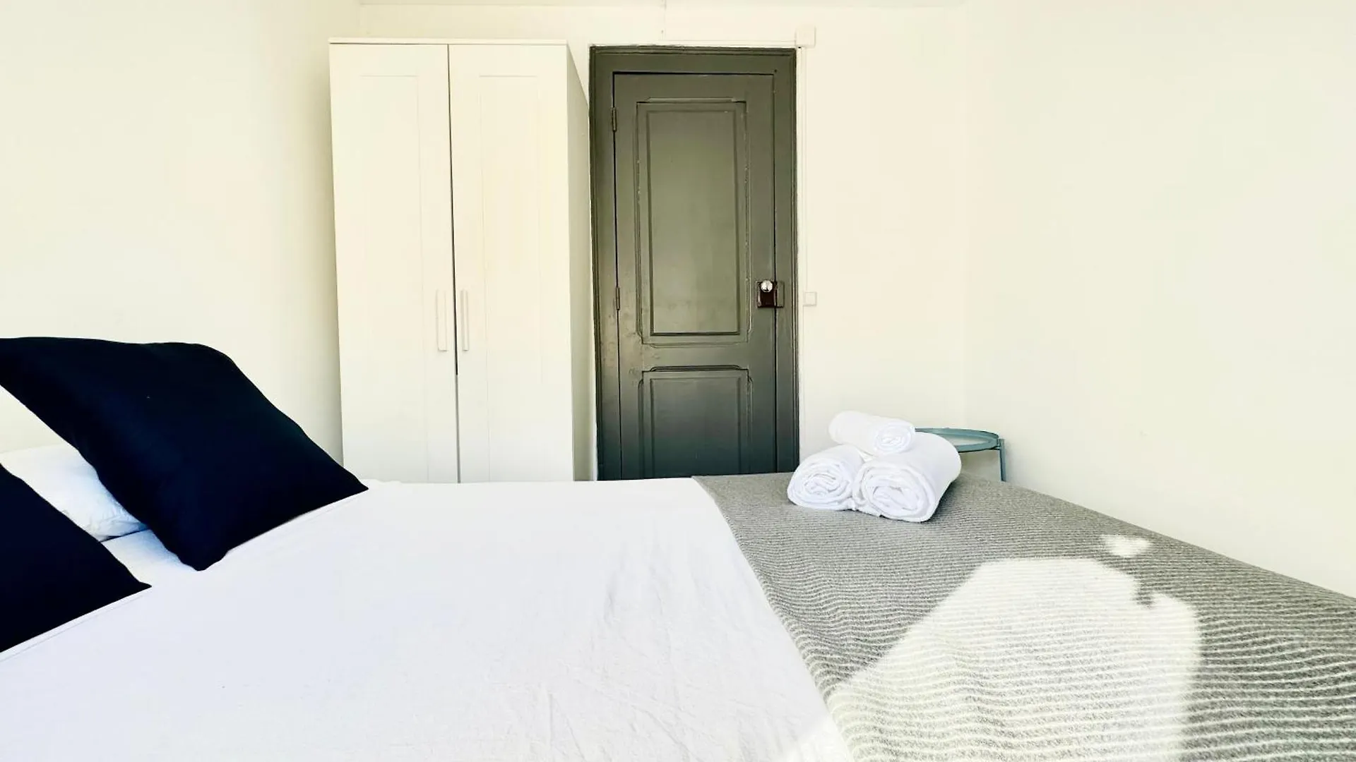 Low Cost Alameda Rooms Lizbona Pensjonat