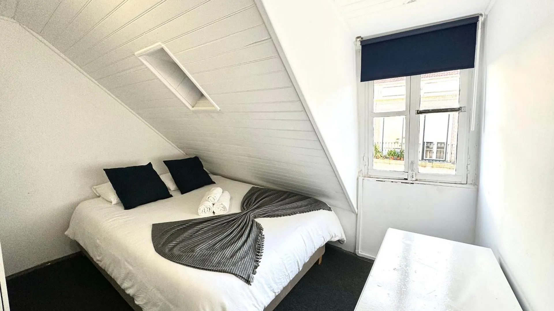 Pensjonat Low Cost Alameda Rooms Lizbona
