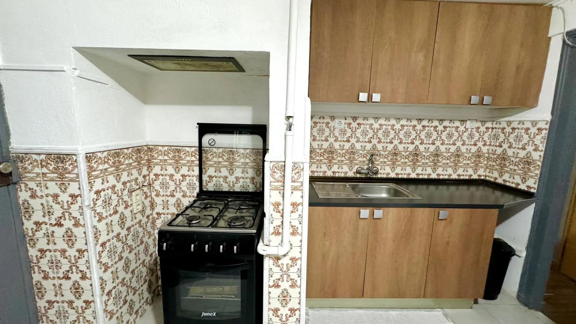 Low Cost Alameda Rooms Lizbona Pensjonat