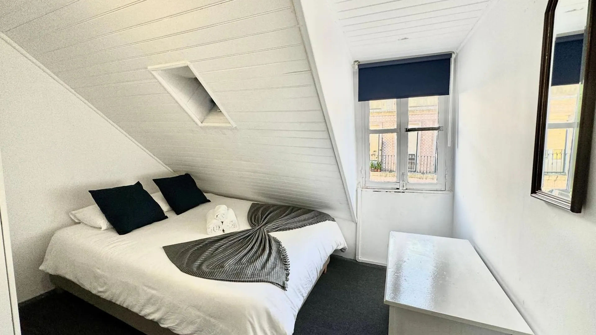 Low Cost Alameda Rooms Lizbona 0*,  Portugalia